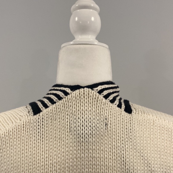 Forever 21 Cardigan - Picture 3 of 4